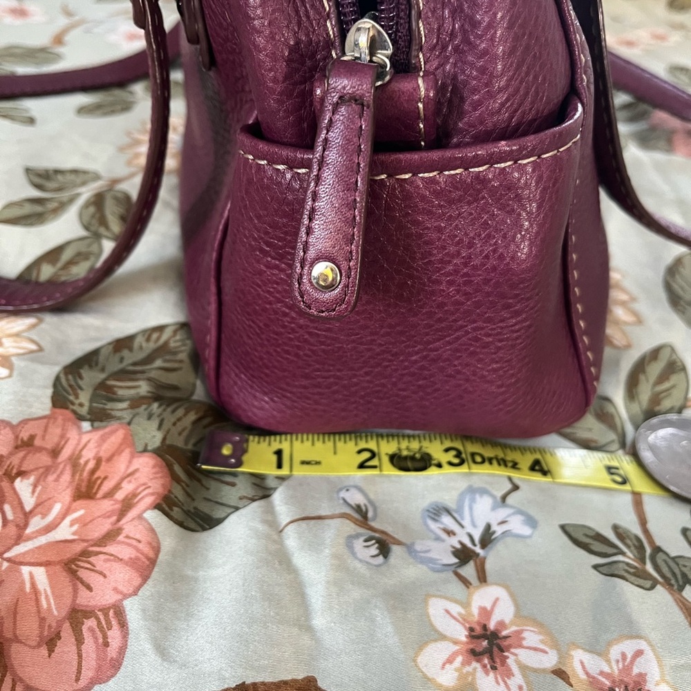 Fossil Purple Leather Shoulder Bag - Picture 14 of 15